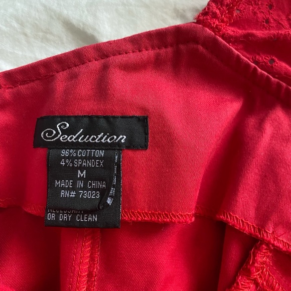 Red corset top - Picture 8 of 8